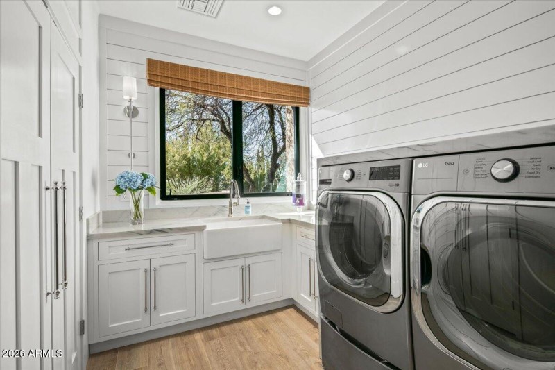 18-Laundry-2