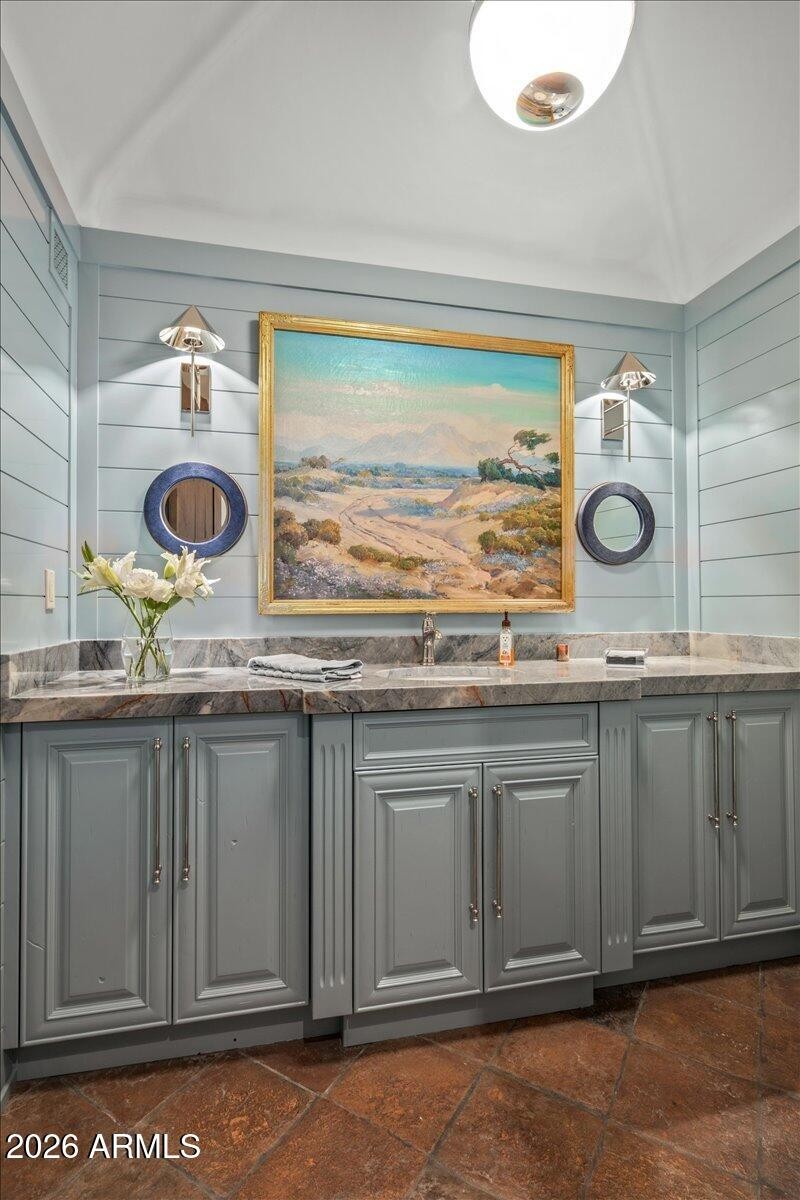 20-Powder Room-2