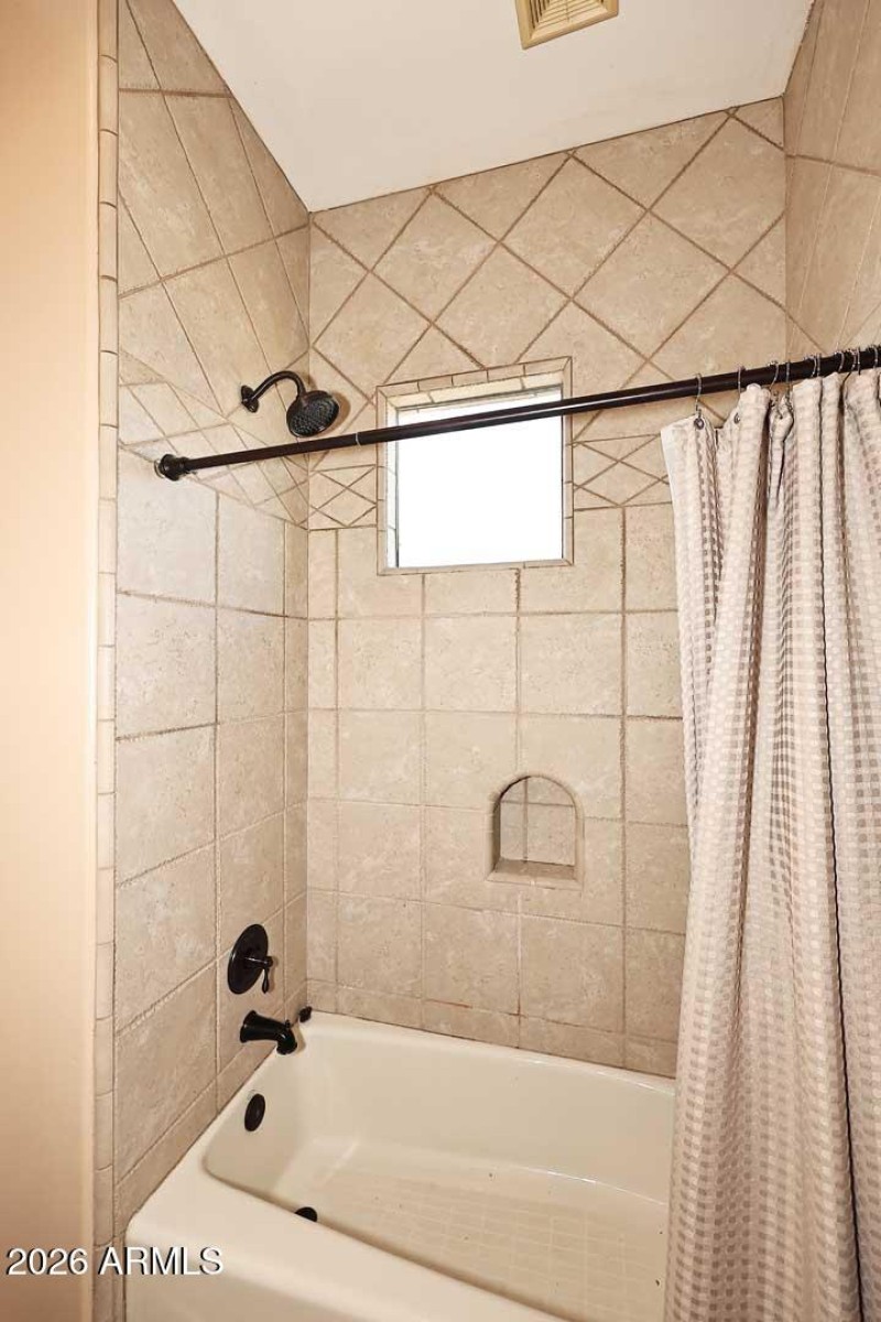 Adjoining Bath-Tub