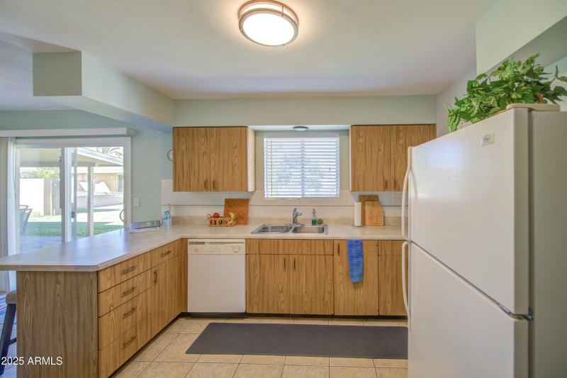 Kitchen 3