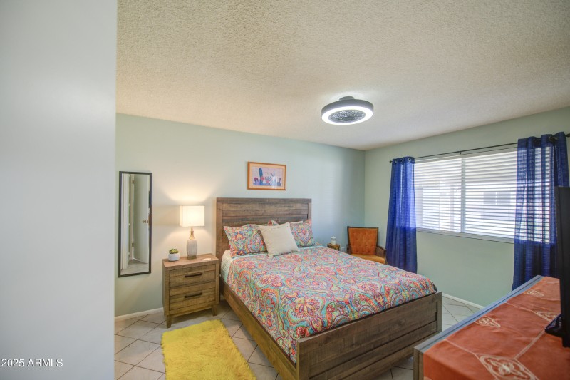 Primary Bed-Pic 1