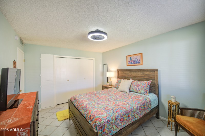 Primary Bed-Pic 2