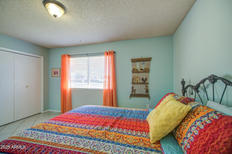 Bed Room 2-Pic 3
