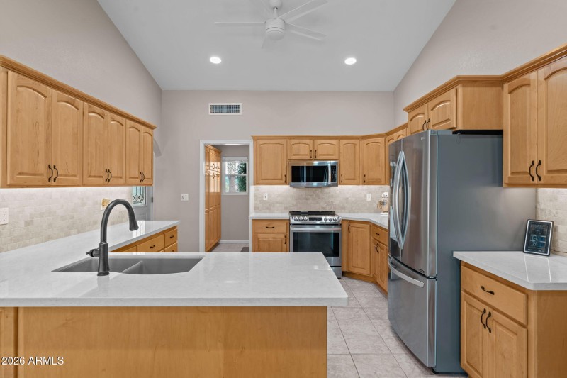 Kitchen (2)