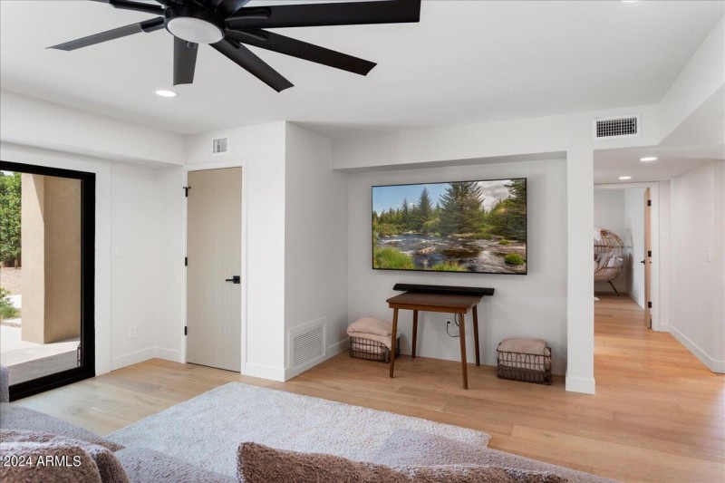 12-1141 N Oro Vista