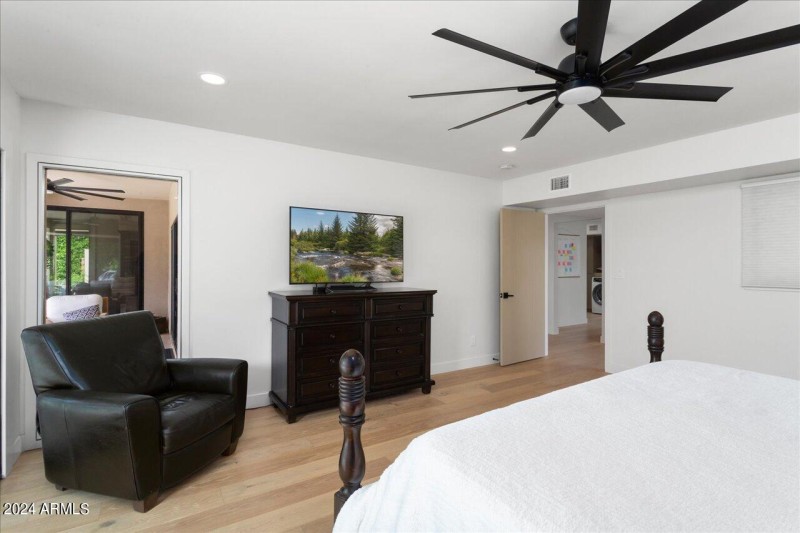 22-1141 N Oro Vista