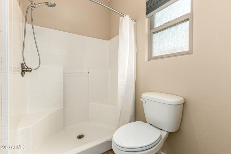 Casita bathroom