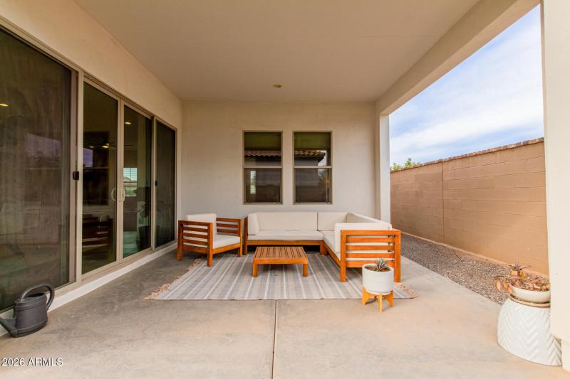 25 Luckenbach