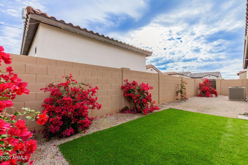 27 Luckenbach