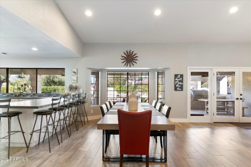 039-Dining Room