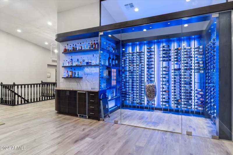 045-Wine Room