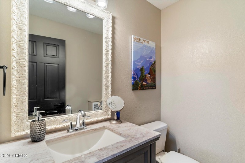 070-Powder Room