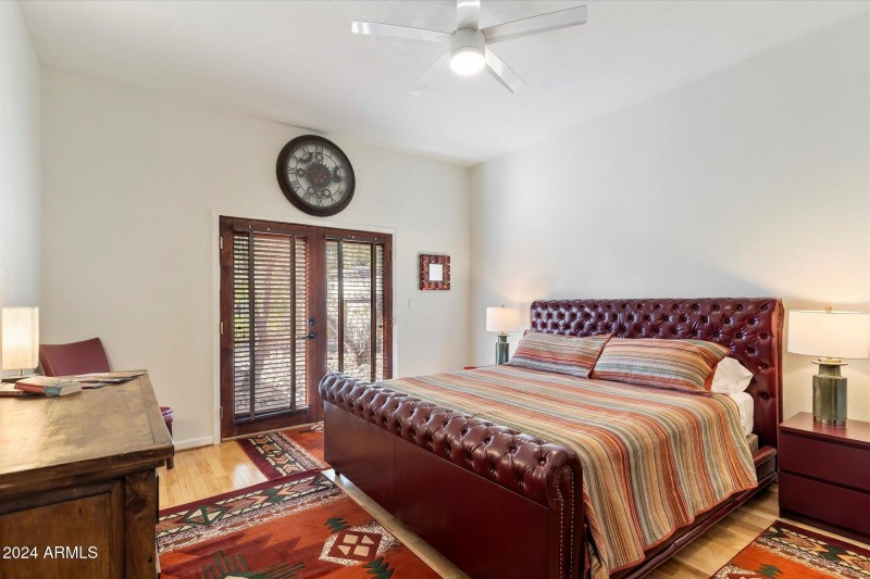 068-Bedroom