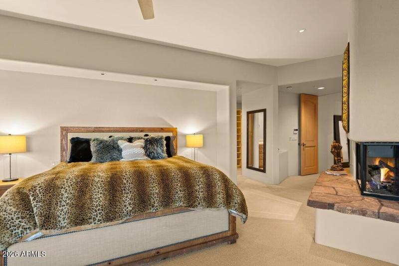 014_Primary Suite