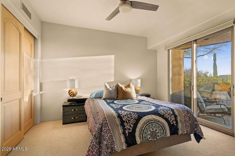 021_Guest Room 2