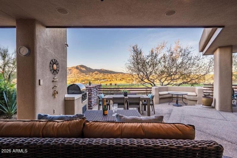 023_Patio Views
