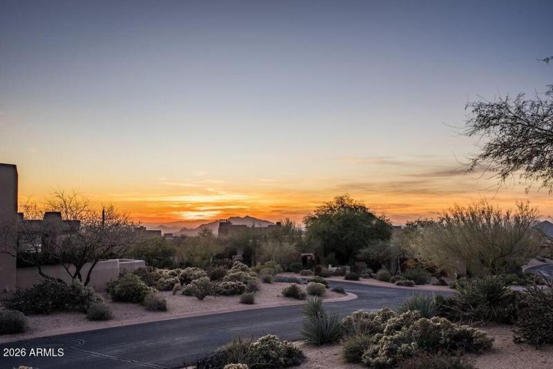 030_Sunset Views