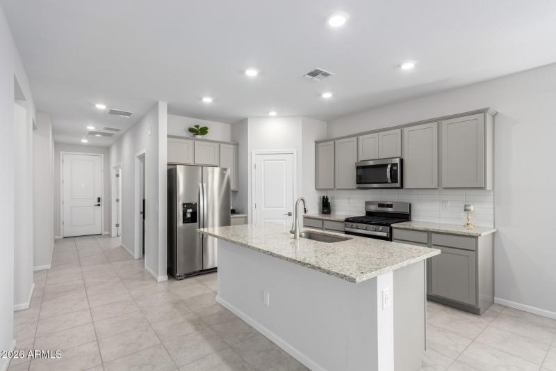 35650 W Mallorca Ave