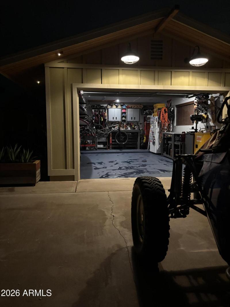 Garage 2