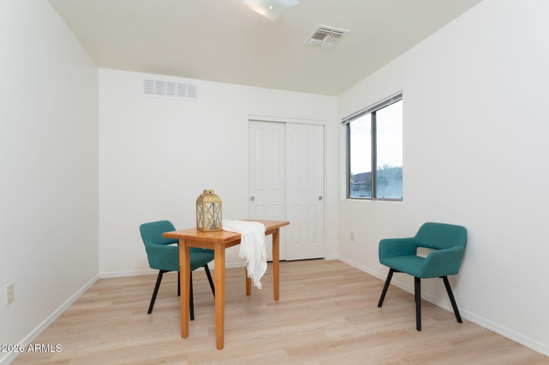 Den/Office/Bed 4