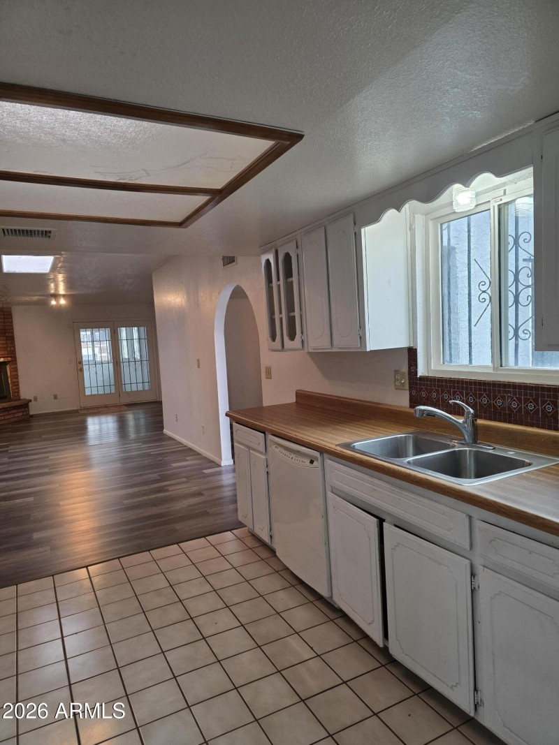 kitchen (1)