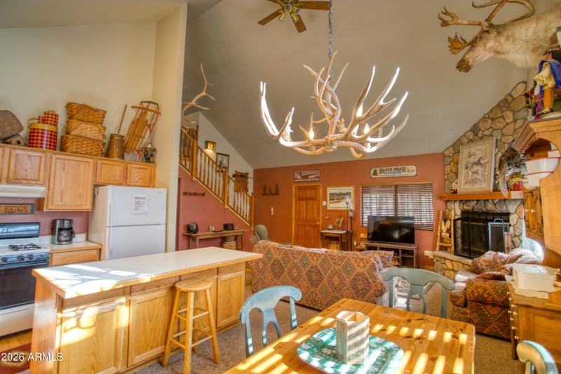 DINING TO LIVING