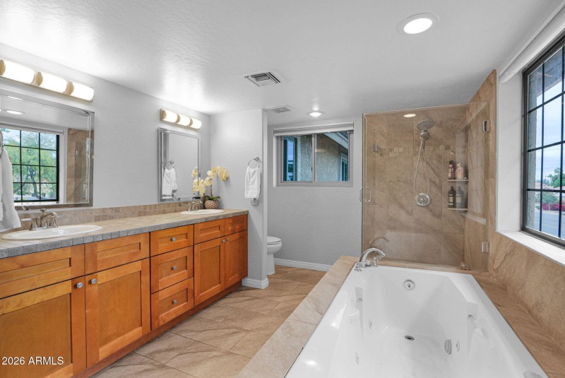Soaker Tub, Double Sinks, Glass Shower