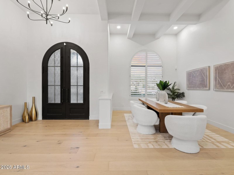 019_Dining Room