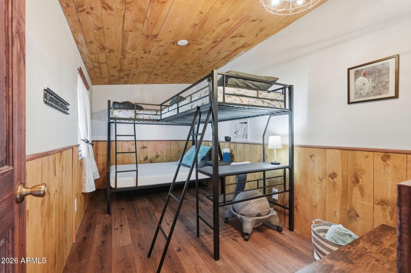Den / Bedroom 3