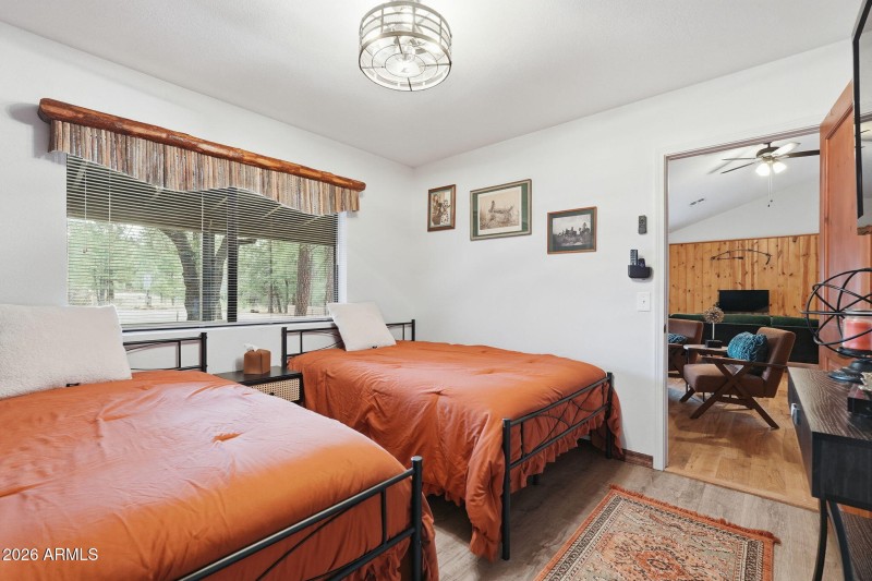 Bedroom 2, view 2