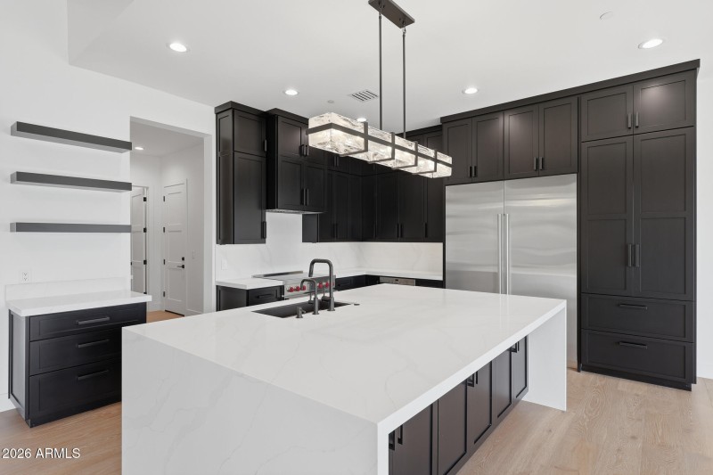 B1 - Reflecting_Walls_Real_Estate_Photog