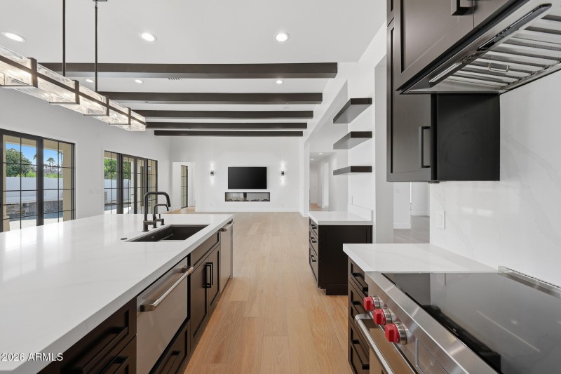 B1 - Reflecting_Walls_Real_Estate_Photog