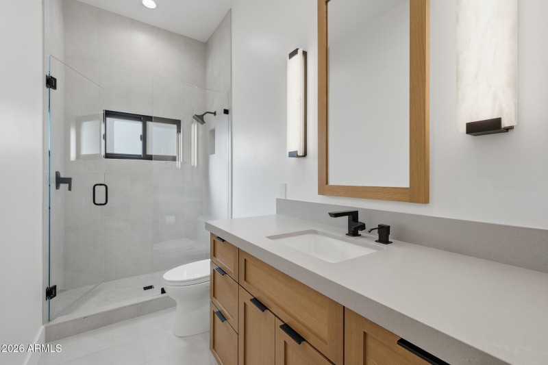 B3 - Reflecting_Walls_Real_Estate_Photog