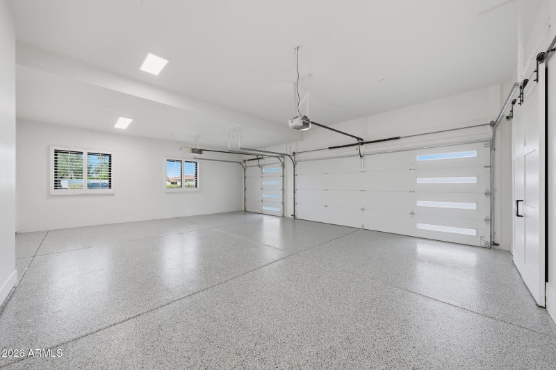 B3 - Reflecting_Walls_Real_Estate_Photog