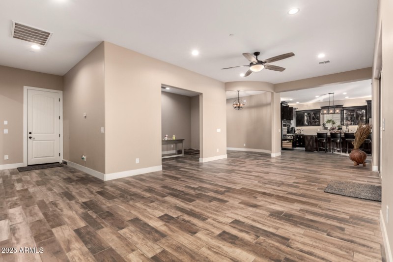 11 - La Mirada 22951