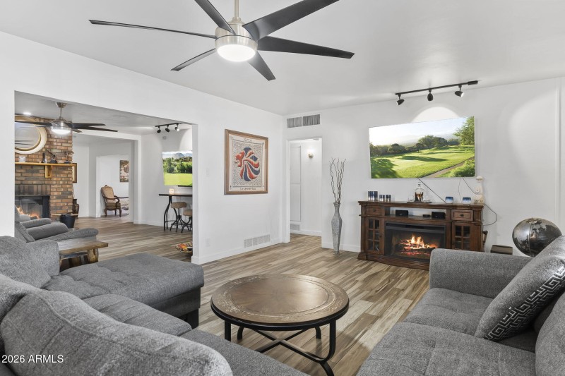 Living Rm
