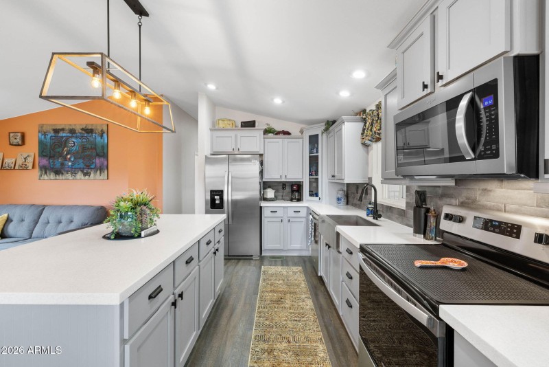 7-Kitchen (2)