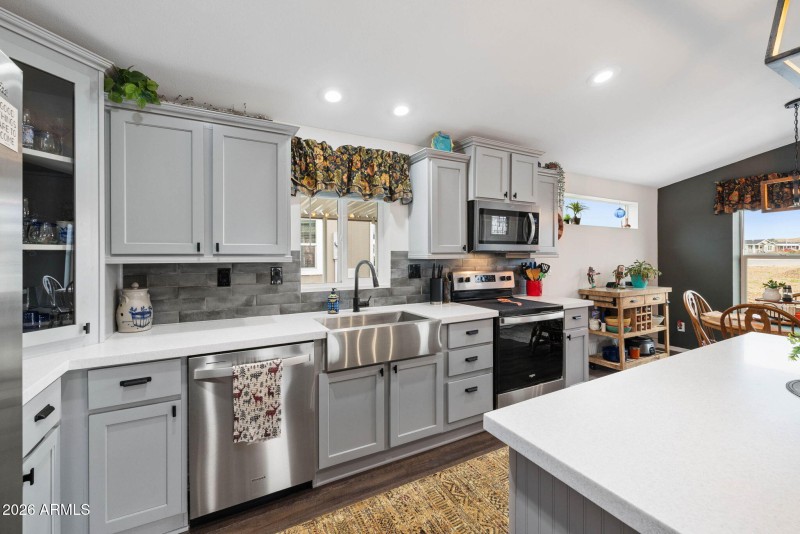8-Kitchen (3)