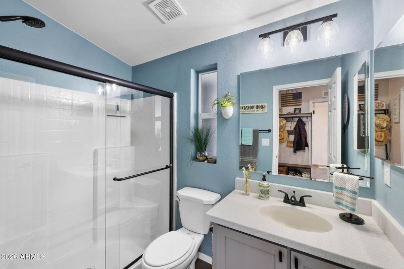 13-Bathroom 2