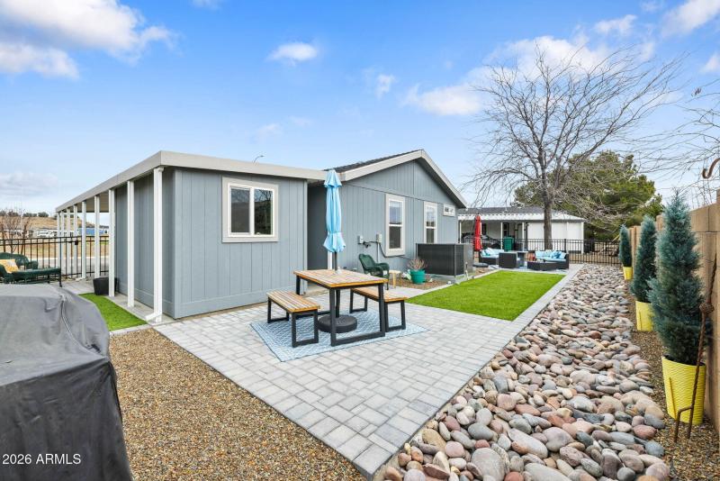 23-Back Patio (1)