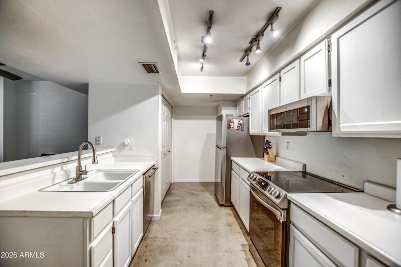 Kitchen 2