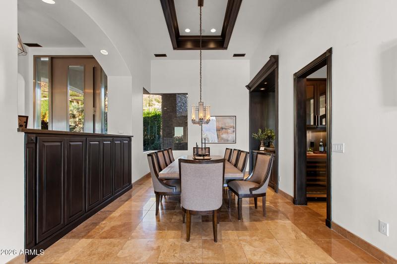 Dining room w built in cabinets
