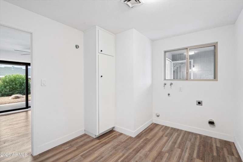 26-Laundry Room