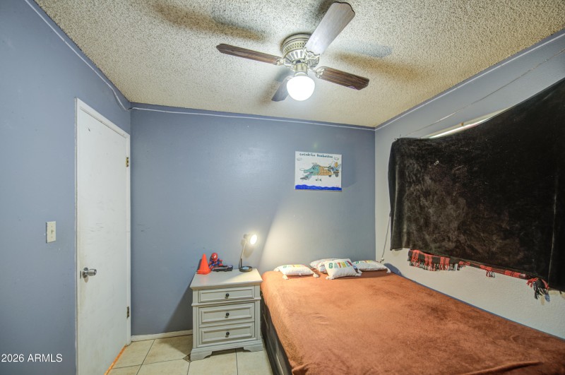 Bedroom 2-pic 2