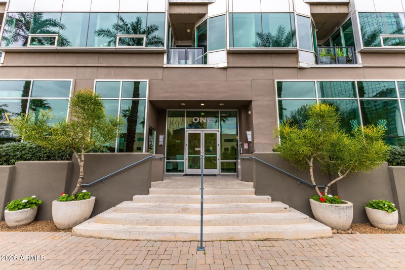 3-FrontSteps