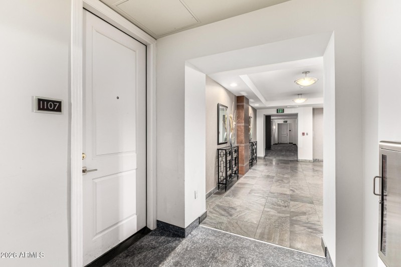 4-FrontDoor