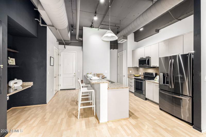 6-KitchentoDoor