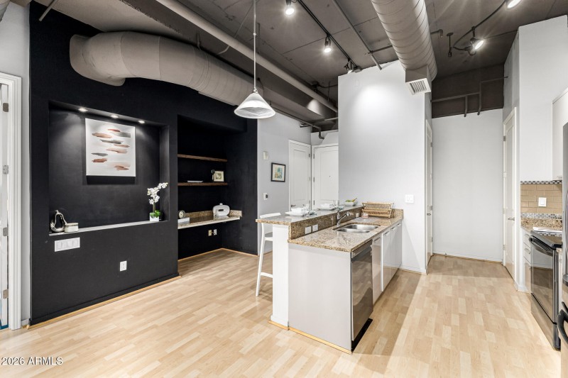 7-KitchenShelving