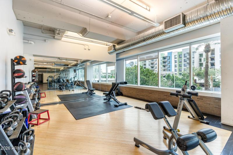 24-Gym2