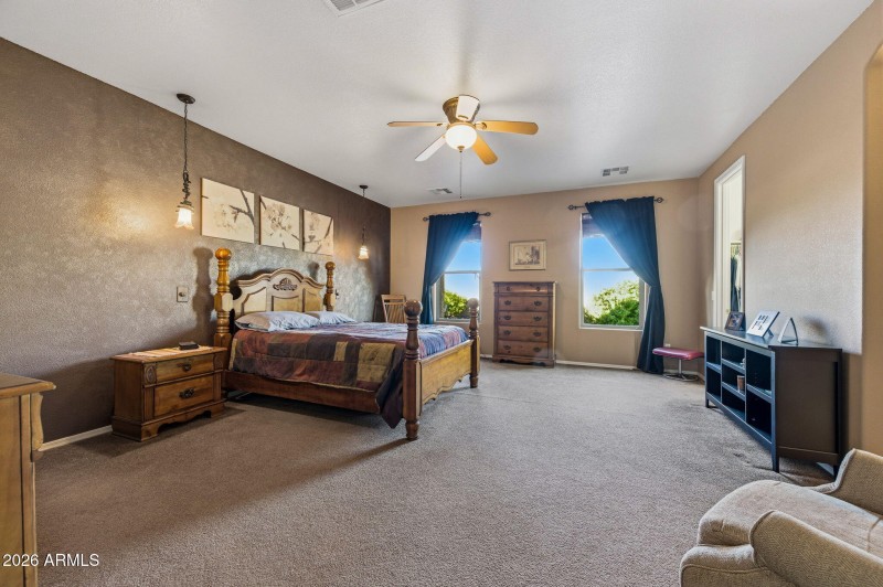 23-web-or-mls-45558 W Mountain View Rd-2